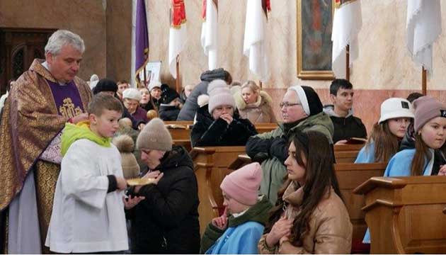 Cardinal Konrad Krajewski, Pope Francis’ special envoy to Ukraine, in the parish of St.  Lawrence Zhovkva, near Lviv, March 12, 2022 